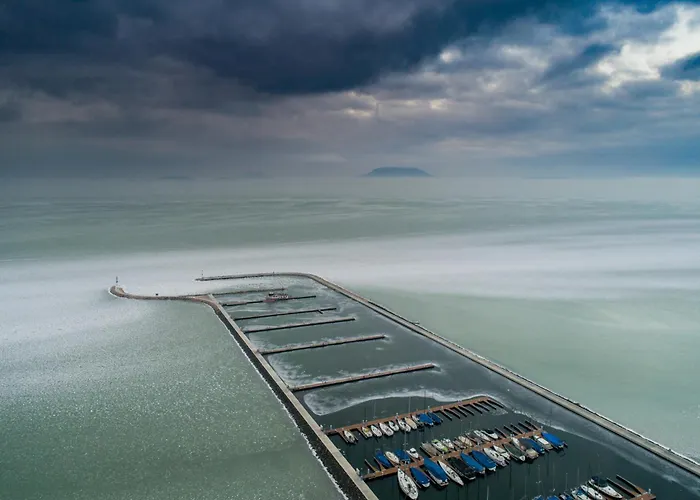 In 19478 * Balatonkeresztúr